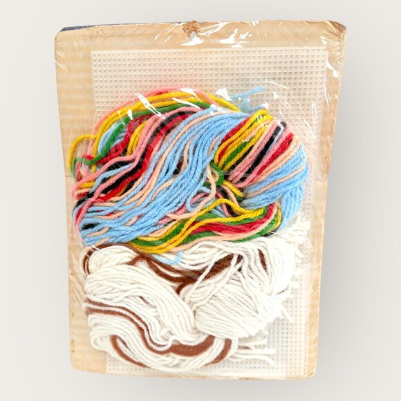 Vintage 1990s Good Shepherd Holiday Angels Christmas Ornaments Kit - Picture 2 of 2